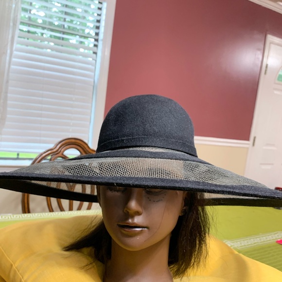 Hat - Picture 2 of 7